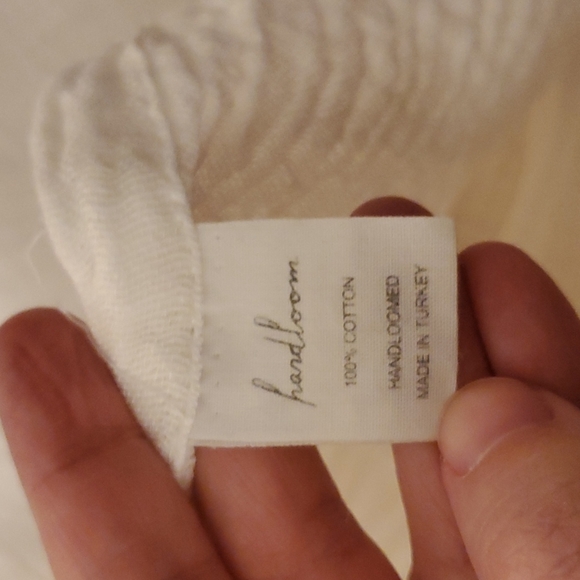 handloom Tops Handloom Los Angeles Poncho In White Poshmark